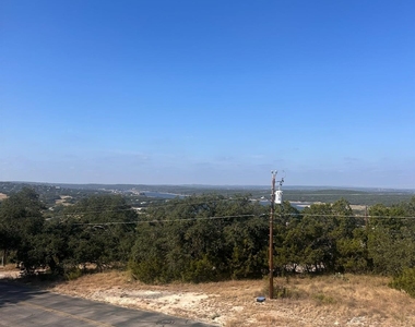 5916 Lago Vista Way - Photo Thumbnail 15
