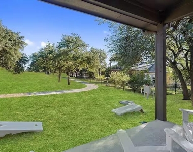 585 Demarett Dr - Photo Thumbnail 19