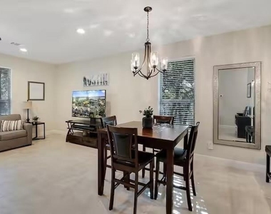 585 Demarett Dr - Photo Thumbnail 6