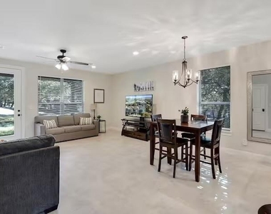 585 Demarett Dr - Photo Thumbnail 2