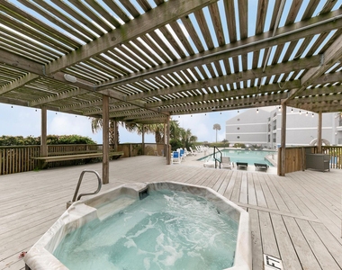 7600 Seawall Boulevard - Photo Thumbnail 22