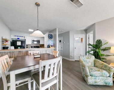 7600 Seawall Boulevard - Photo Thumbnail 3