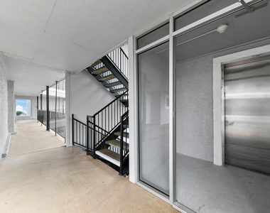 7600 Seawall Boulevard - Photo Thumbnail 26