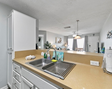 7600 Seawall Boulevard - Photo Thumbnail 9