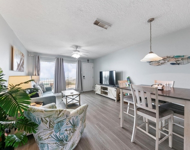 7600 Seawall Boulevard - Photo Thumbnail 4