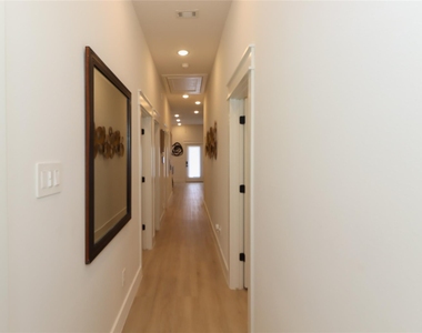 4902 Higgins Street - Photo Thumbnail 14