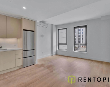 130 Hope Street - Photo Thumbnail 3