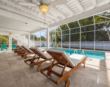 424 Lagoon Drive - Photo Thumbnail 33