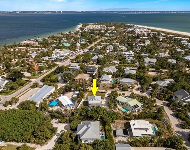 424 Lagoon Drive - Photo Thumbnail 39