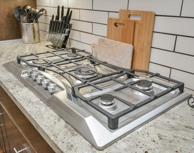 4608 Nett Street - Photo Thumbnail 6