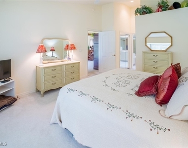 8500 Mystic Greens Way - Photo Thumbnail 14