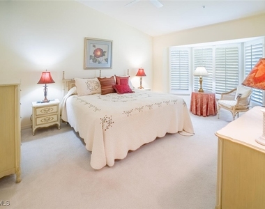 8500 Mystic Greens Way - Photo Thumbnail 13
