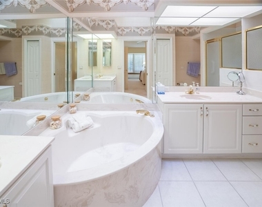 8500 Mystic Greens Way - Photo Thumbnail 16