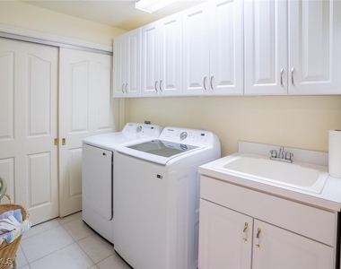 8500 Mystic Greens Way - Photo Thumbnail 32