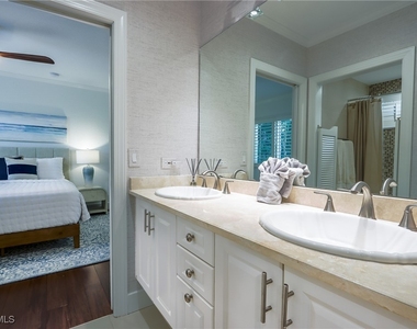 678 11th Avenue S - Photo Thumbnail 24