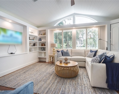 678 11th Avenue S - Photo Thumbnail 14