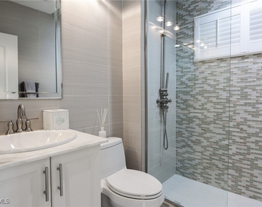 678 11th Avenue S - Photo Thumbnail 17