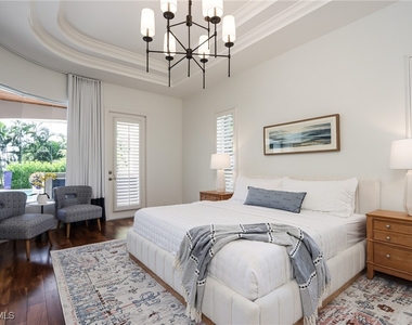 678 11th Avenue S - Photo Thumbnail 18