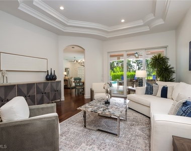 678 11th Avenue S - Photo Thumbnail 1