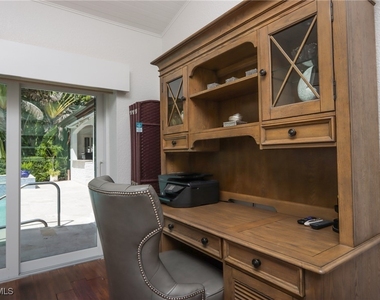 678 11th Avenue S - Photo Thumbnail 16