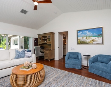 678 11th Avenue S - Photo Thumbnail 15