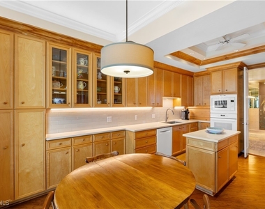 7515 Pelican Bay Boulevard - Photo Thumbnail 8