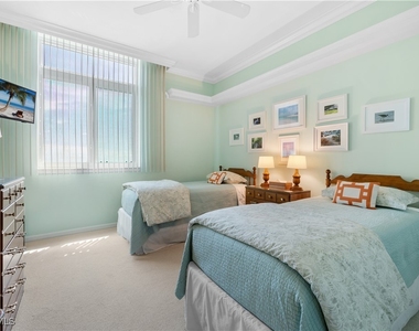 7515 Pelican Bay Boulevard - Photo Thumbnail 31