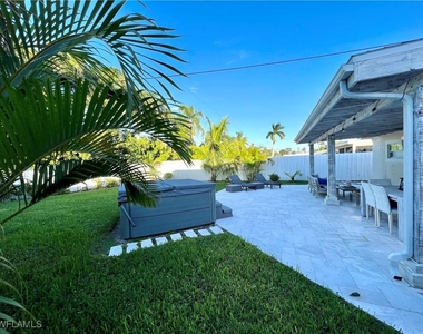 771 94th Avenue N - Photo Thumbnail 4