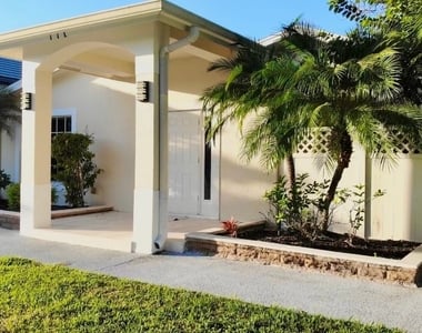 771 94th Avenue N - Photo Thumbnail 37