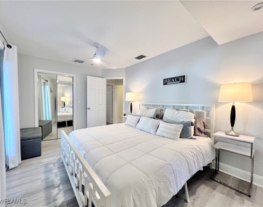 771 94th Avenue N - Photo Thumbnail 25
