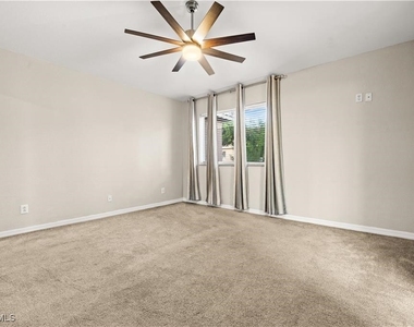 17579 Cherry Ridge Lane - Photo Thumbnail 6