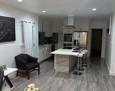 3021 Gray Street - Photo Thumbnail 33