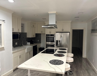 3021 Gray Street - Photo Thumbnail 41