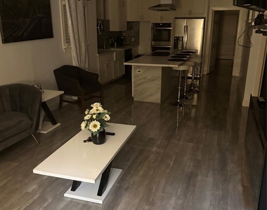 3021 Gray Street - Photo Thumbnail 22