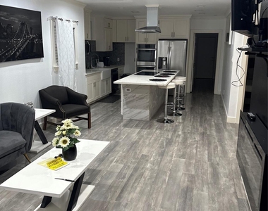 3021 Gray Street - Photo Thumbnail 43