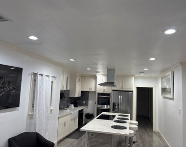 3021 Gray Street - Photo Thumbnail 40