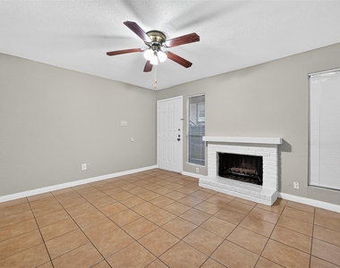 2110 Wilcrest Drive - Photo Thumbnail 4