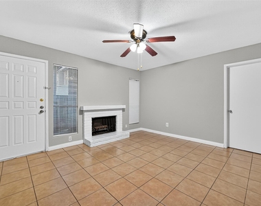 2110 Wilcrest Drive - Photo Thumbnail 6