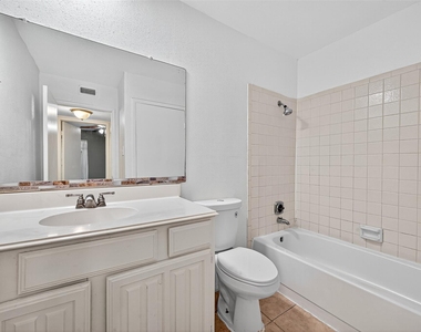 2110 Wilcrest Drive - Photo Thumbnail 21