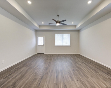 3706 Windswept Drive - Photo Thumbnail 11
