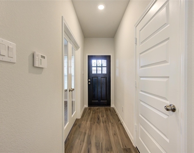 3706 Windswept Drive - Photo Thumbnail 4