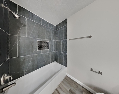 7750 Shavano Lane - Photo Thumbnail 13
