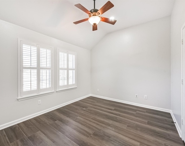 2315 Bending Spring Drive - Photo Thumbnail 40