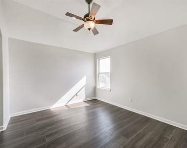 2315 Bending Spring Drive - Photo Thumbnail 37