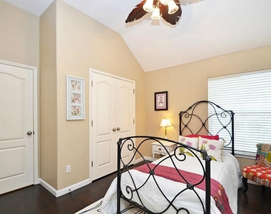 1103 Parkhaven Lane - Photo Thumbnail 20