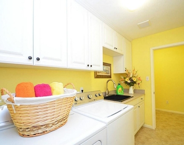 1103 Parkhaven Lane - Photo Thumbnail 24