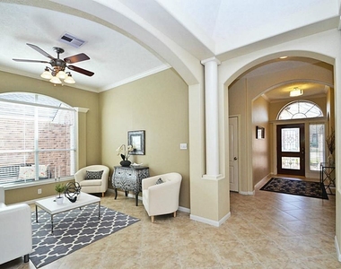 1103 Parkhaven Lane - Photo Thumbnail 12