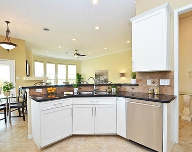1103 Parkhaven Lane - Photo Thumbnail 3