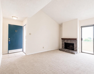 7900 N Stadium Drive - Photo Thumbnail 6