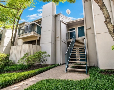 7900 N Stadium Drive - Photo Thumbnail 15